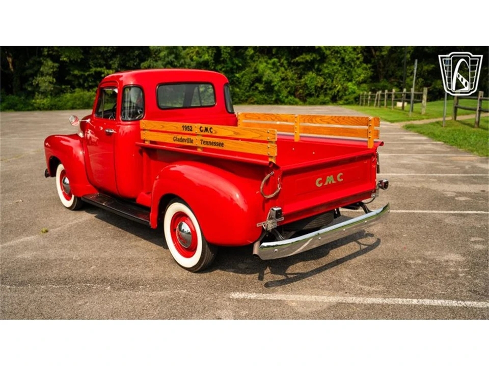 1952 GMC New Design - Image 11 of 31