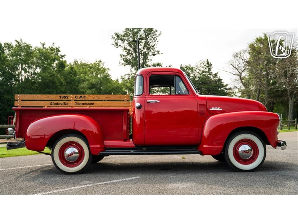 1952 GMC New Design - Image 21 of 31