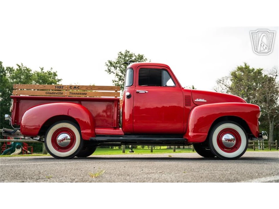1952 GMC New Design - Image 22 of 31