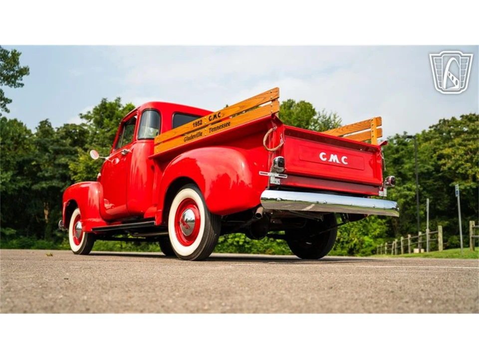 1952 GMC New Design - Image 13 of 31