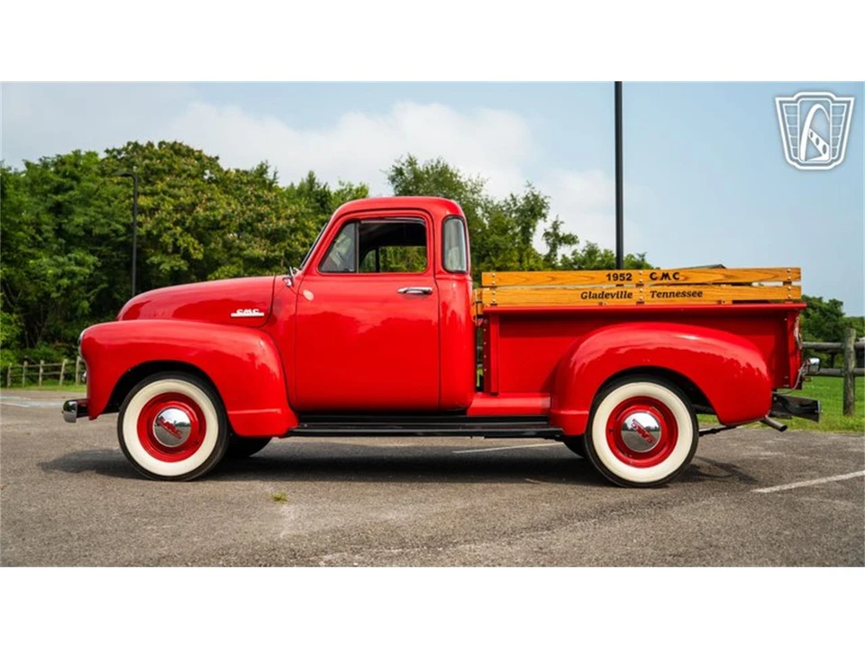 1952 GMC New Design - Image 9 of 31