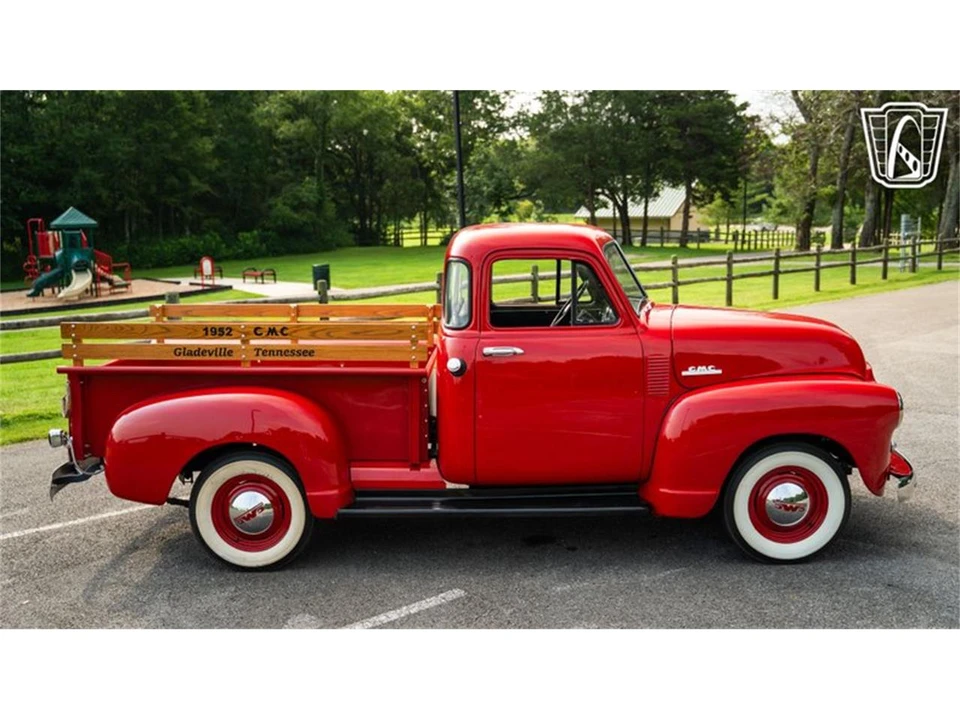 1952 GMC New Design - Image 20 of 31