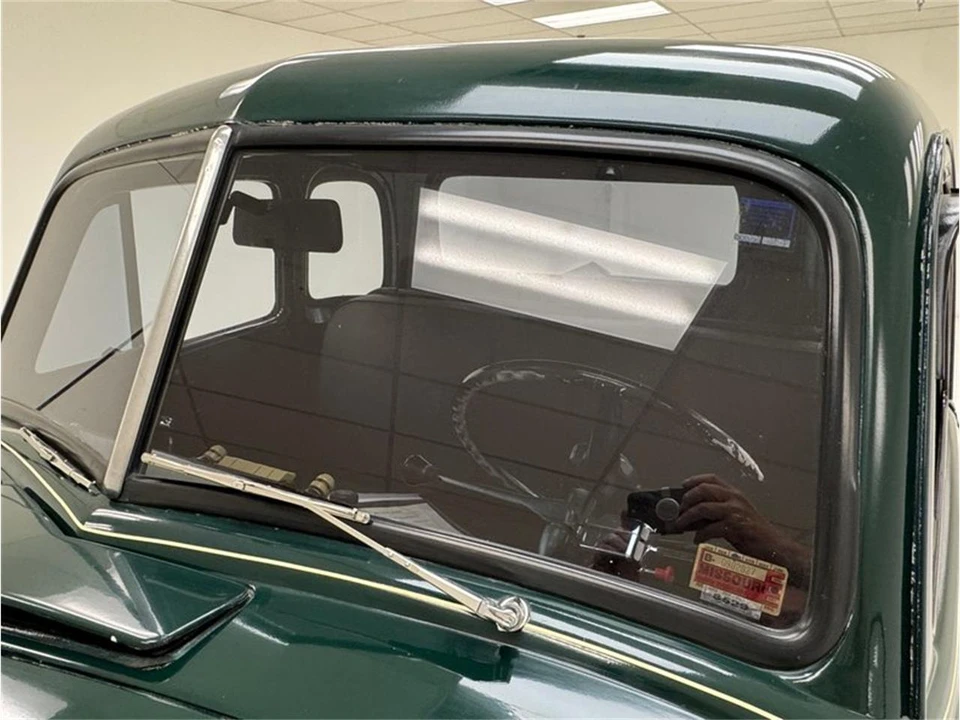 1952 GMC New Design - Image 16 of 31