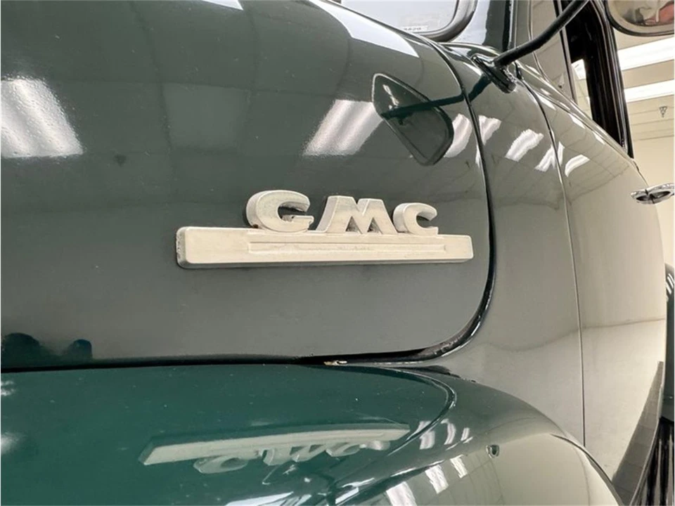 1952 GMC New Design - Image 15 of 31