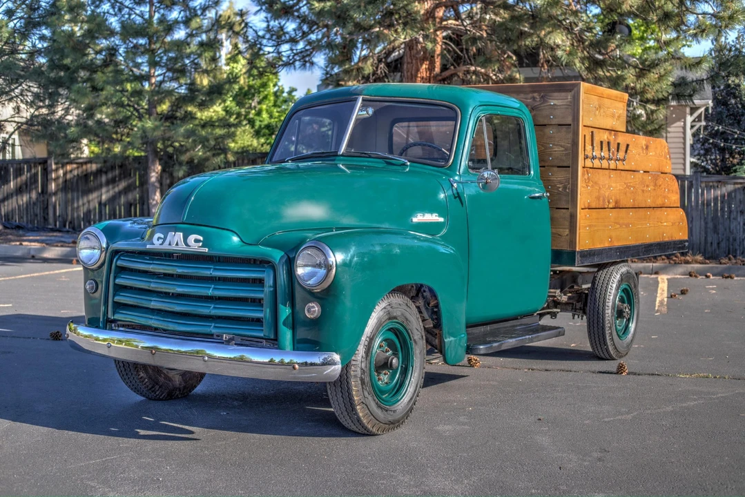 1952 GMC New Design - Image 2 of 31