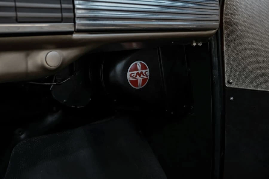 1952 GMC New Design - Image 26 of 31