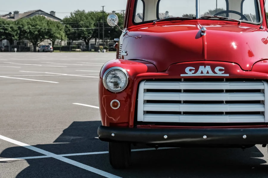 1952 GMC New Design - Image 13 of 31