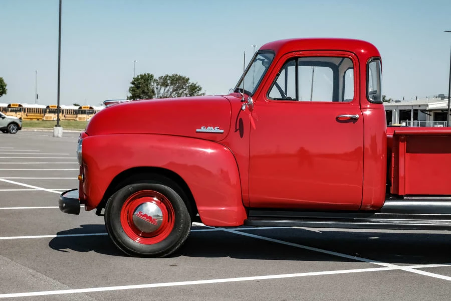 1952 GMC New Design - Image 8 of 31
