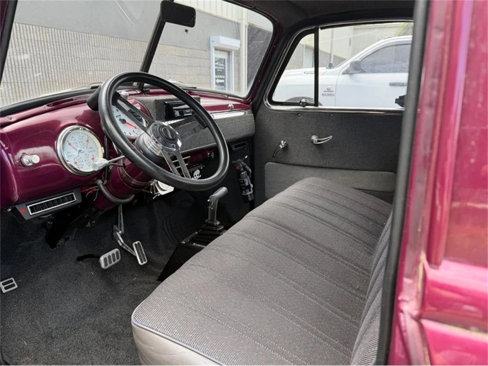 1952 GMC New Design - Image 5 of 13