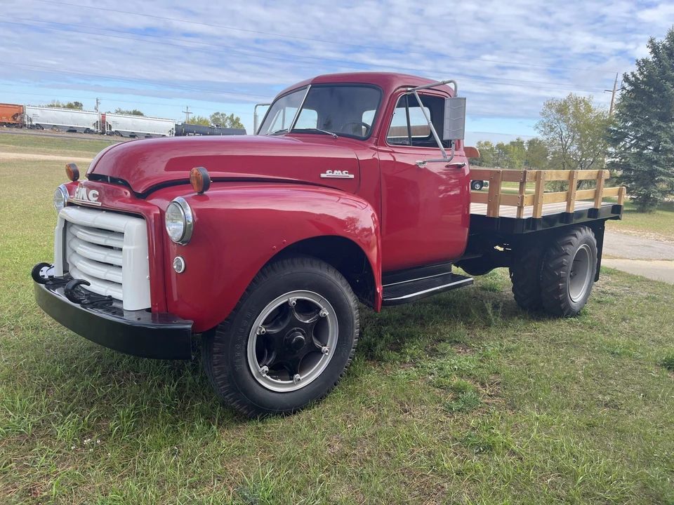 1952 GMC New Design - Image 11 of 31
