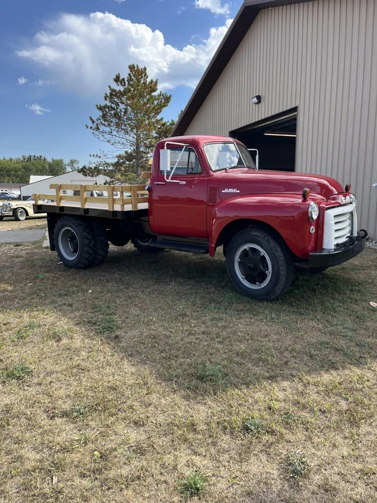 1952 GMC New Design - Image 2 of 31