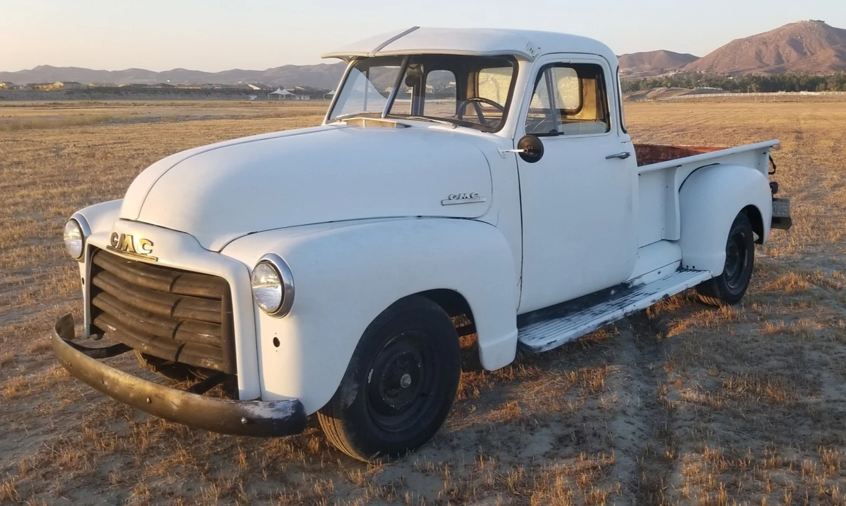 1952 GMC New Design - Image 2 of 31