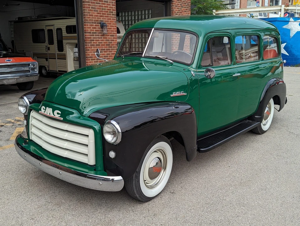 1952 GMC Carryall Suburban 3rd Gen - Image 4 of 31