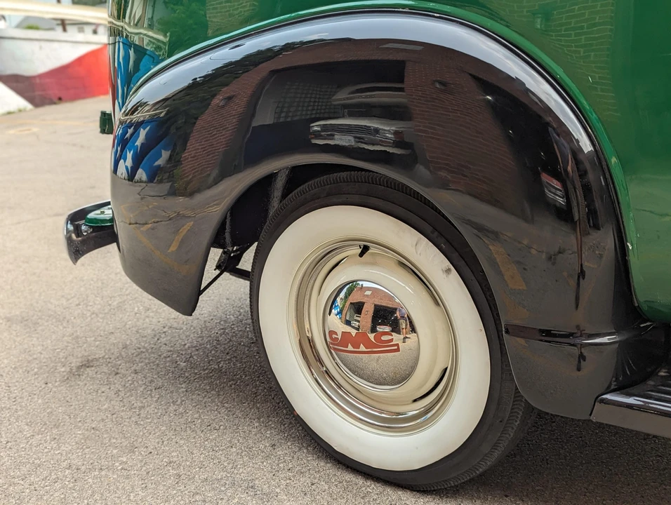 1952 GMC Carryall Suburban 3rd Gen - Image 27 of 31