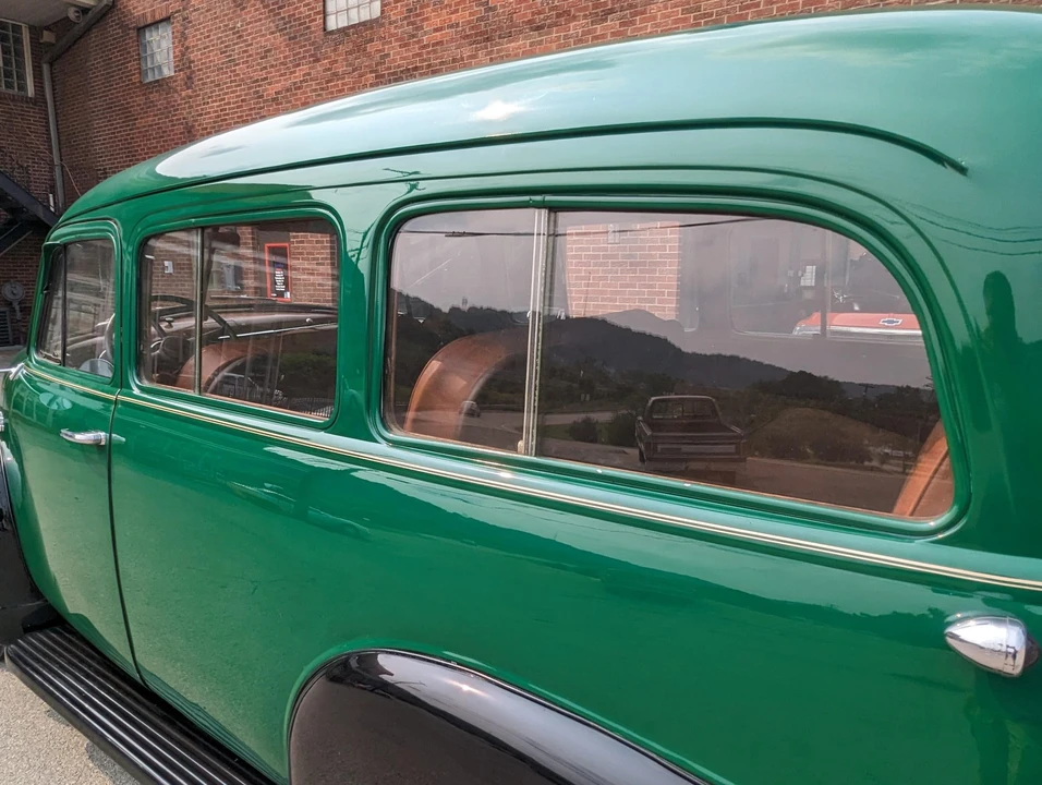 1952 GMC Carryall Suburban 3rd Gen - Image 24 of 31