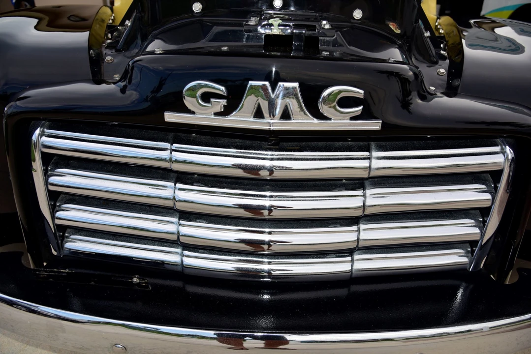 1952 GMC New Design - Image 13 of 31