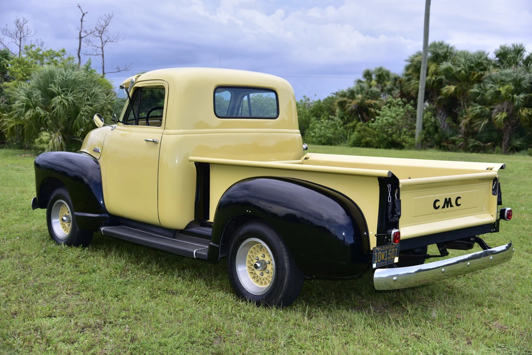 1952 GMC New Design - Image 9 of 31