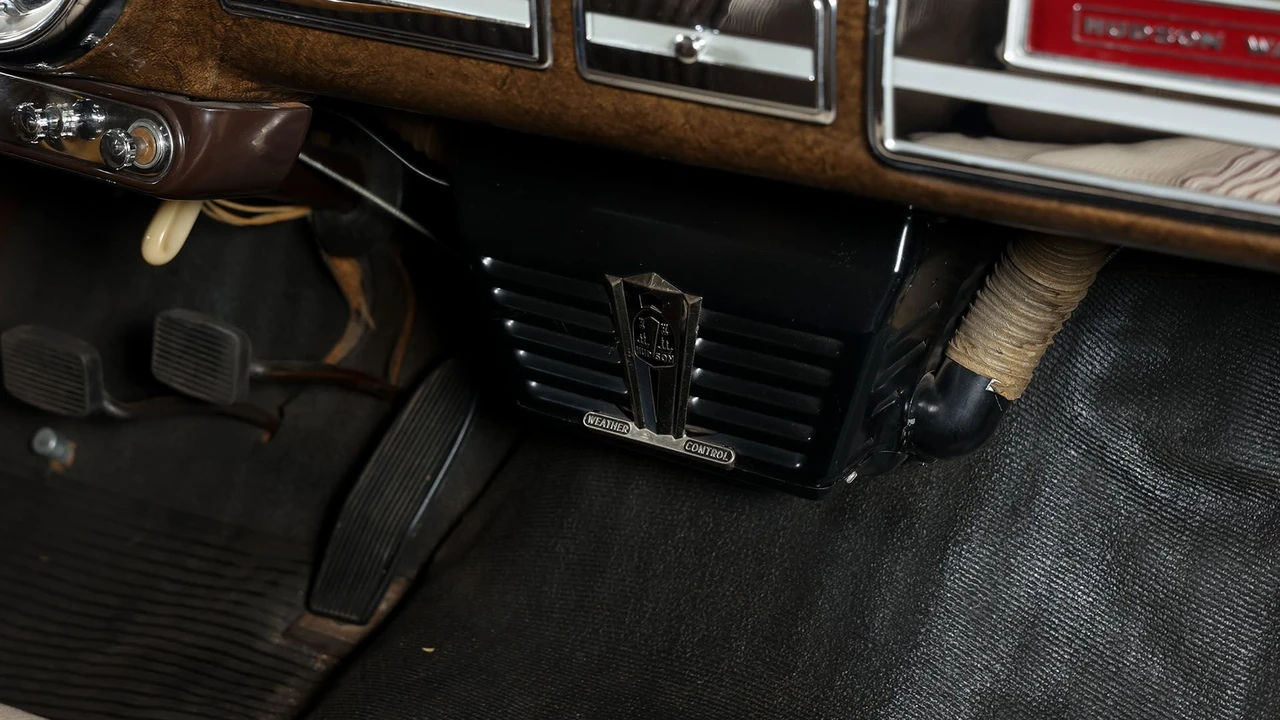 1952 Hudson Commodore - Image 31 of 31