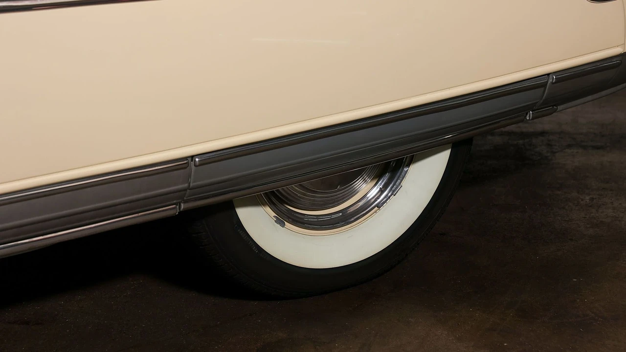 1952 Hudson Commodore - Image 16 of 31