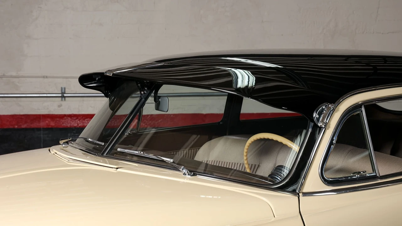 1952 Hudson Commodore - Image 11 of 31
