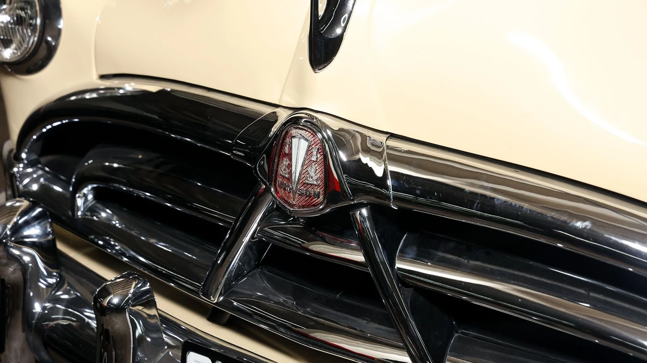 1952 Hudson Commodore - Image 14 of 31