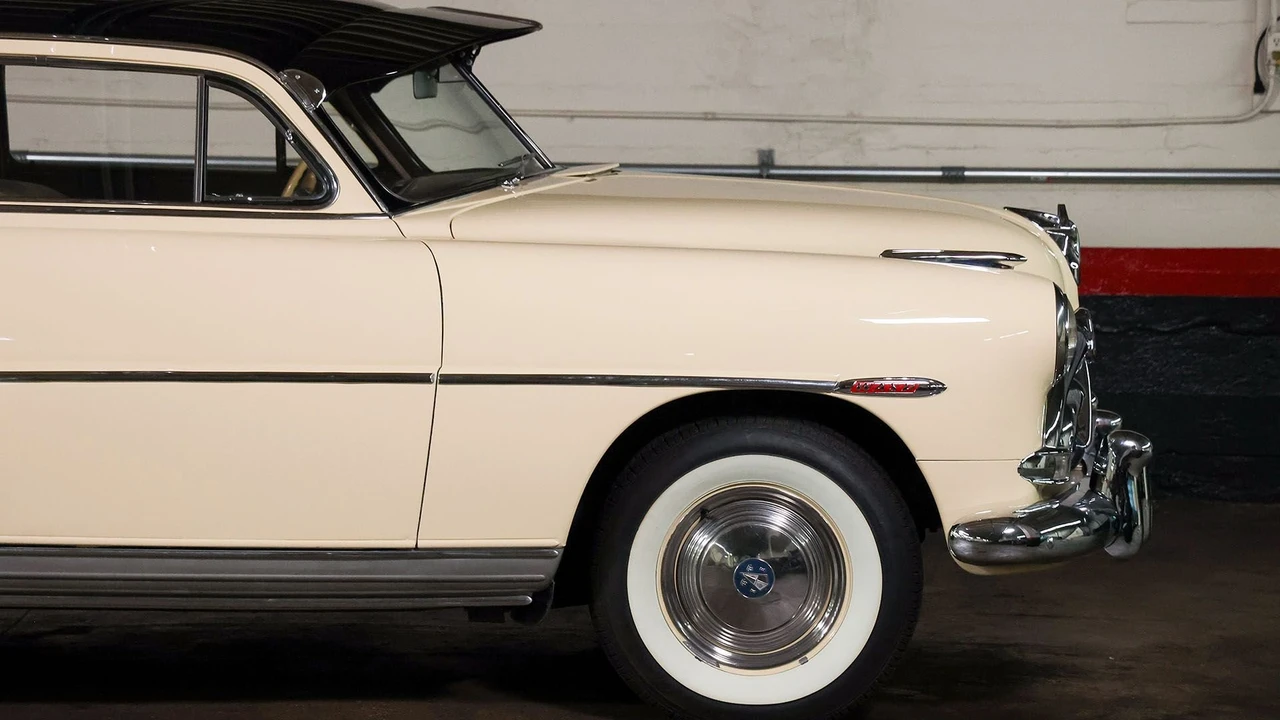 1952 Hudson Commodore - Image 18 of 31