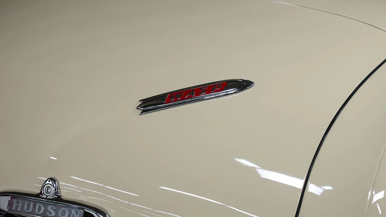 1952 Hudson Commodore - Image 21 of 31