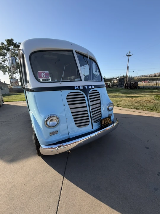 1952 International Harvester - Image 2 of 25