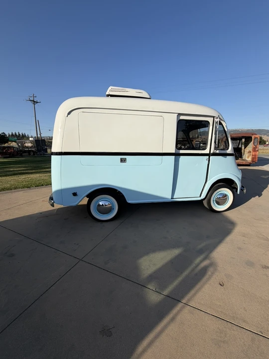 1952 International Harvester - Image 9 of 25