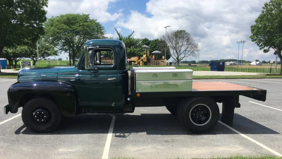 1952 International Harvester Pickup - Image 2 of 12
