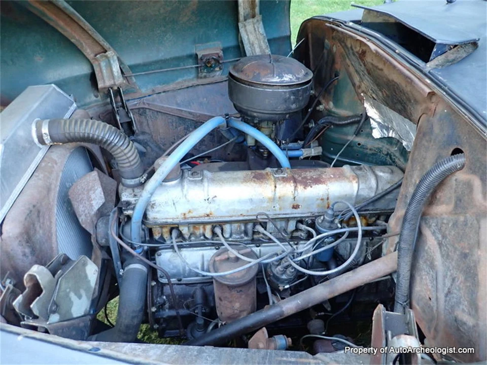 1952 International - Image 21 of 24