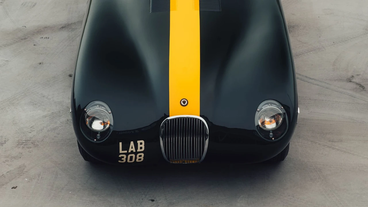 1952 Jaguar C-Type - Image 22 of 31