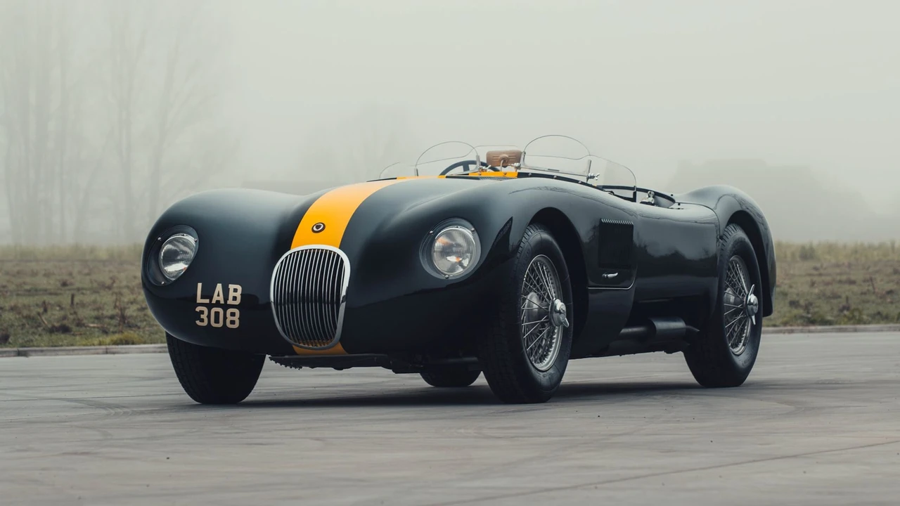1952 Jaguar C-Type - Image 8 of 31