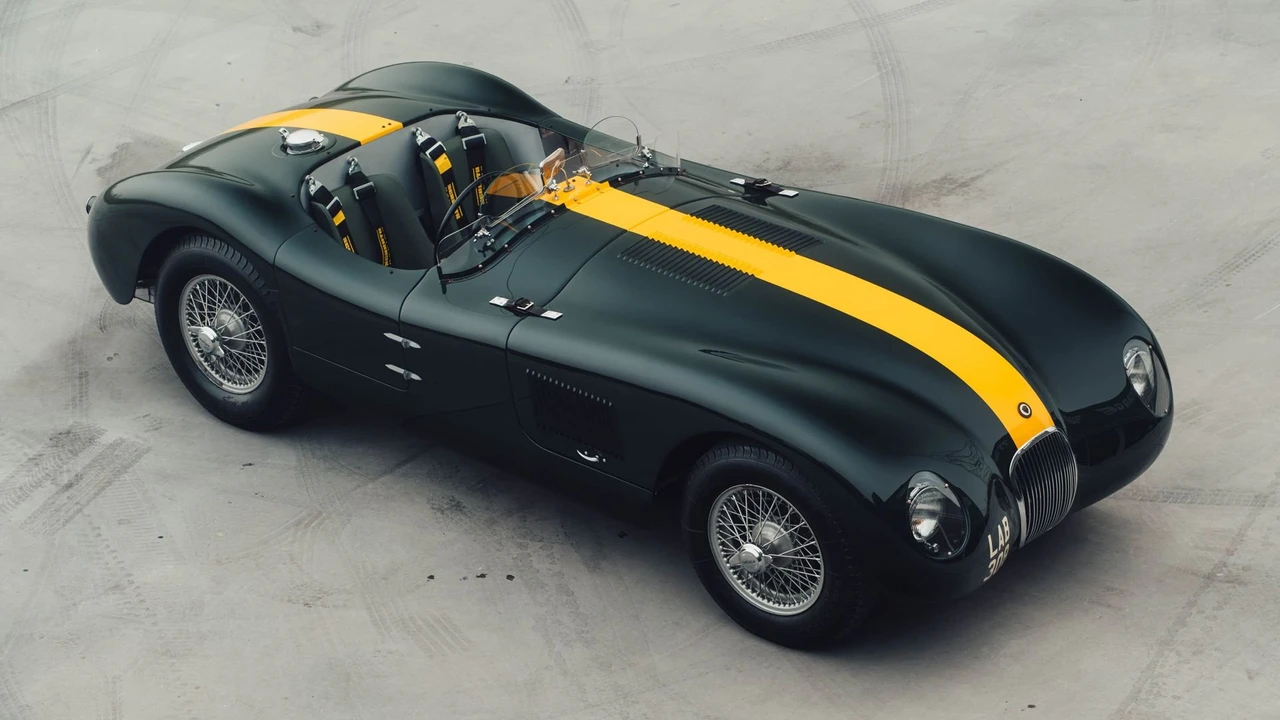 1952 Jaguar C-Type - Image 16 of 31