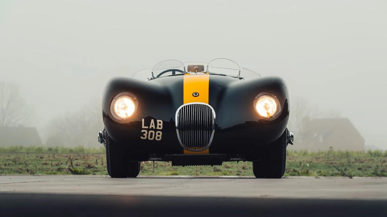 1952 Jaguar C-Type - Image 21 of 31