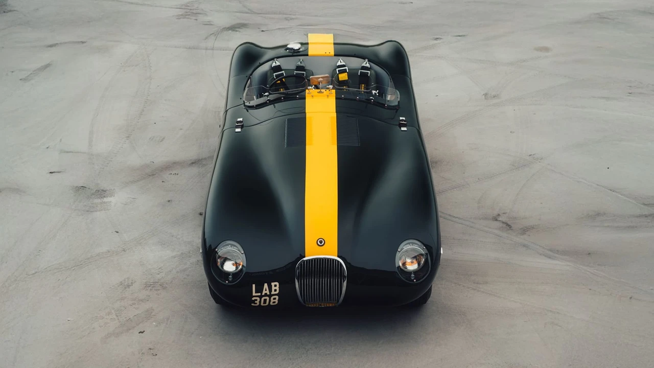 1952 Jaguar C-Type - Image 18 of 31