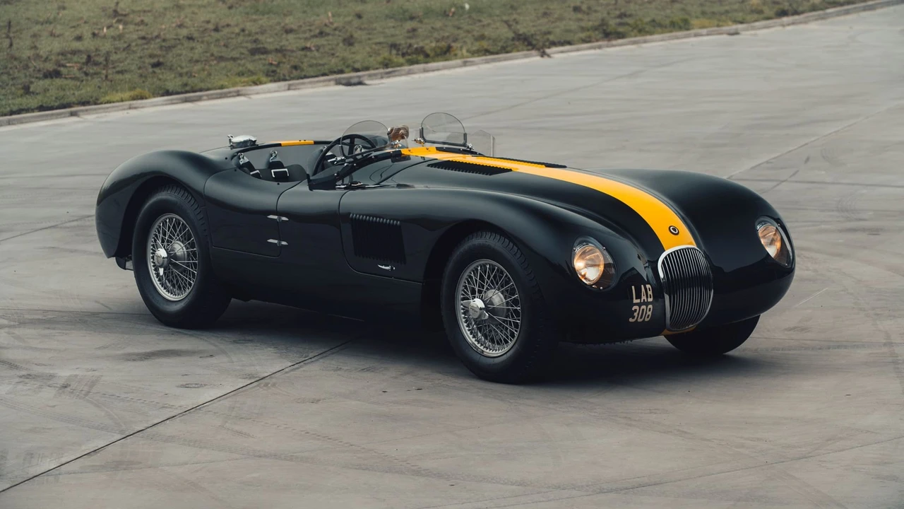 1952 Jaguar C-Type - Image 13 of 31
