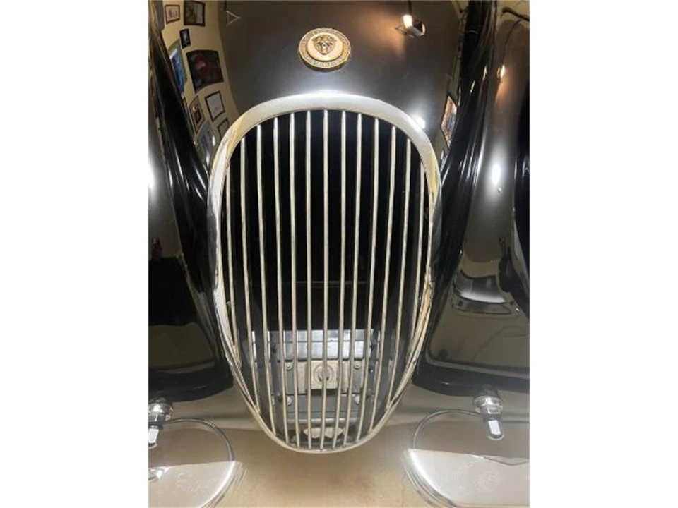 1952 Jaguar XK120 - Image 14 of 19