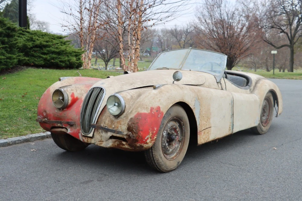 1952 Jaguar XK120 - Image 2 of 8