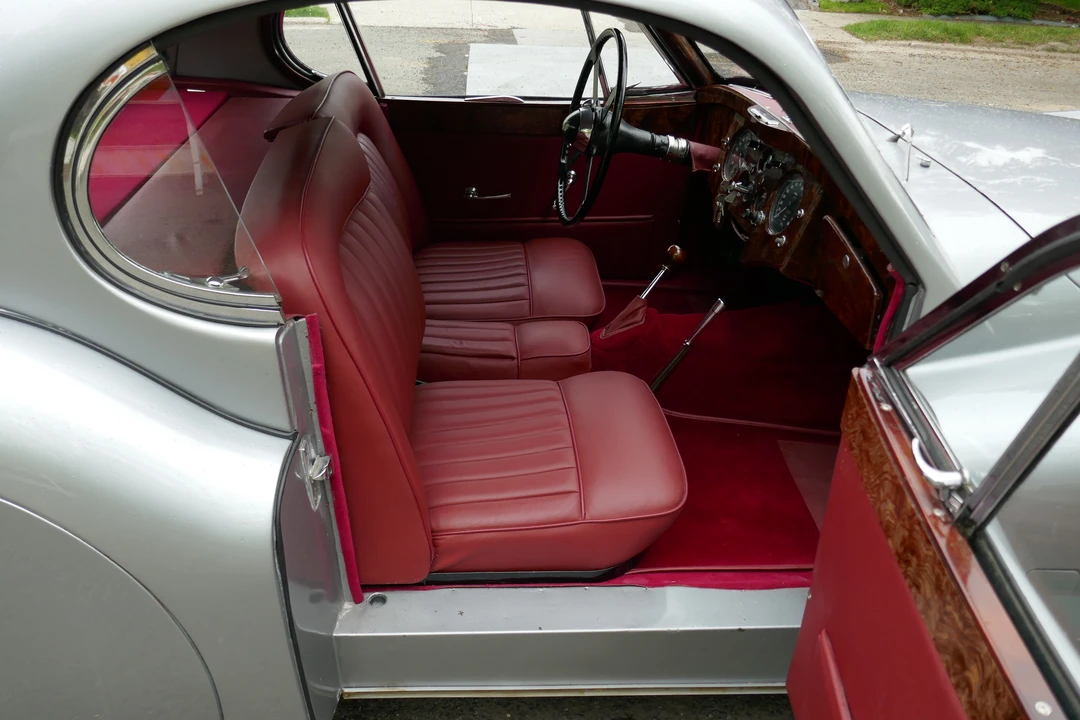 1952 Jaguar XK120 OTS Roadster - Image 18 of 31