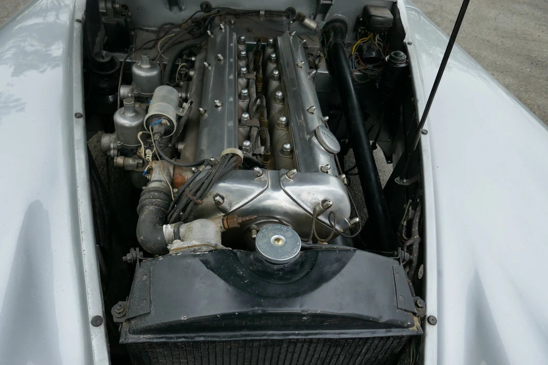 1952 Jaguar XK120 OTS Roadster - Image 24 of 31