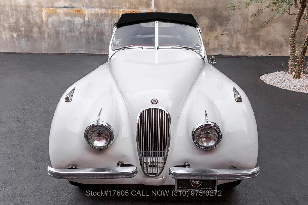 1952 Jaguar XK - Image 9 of 12