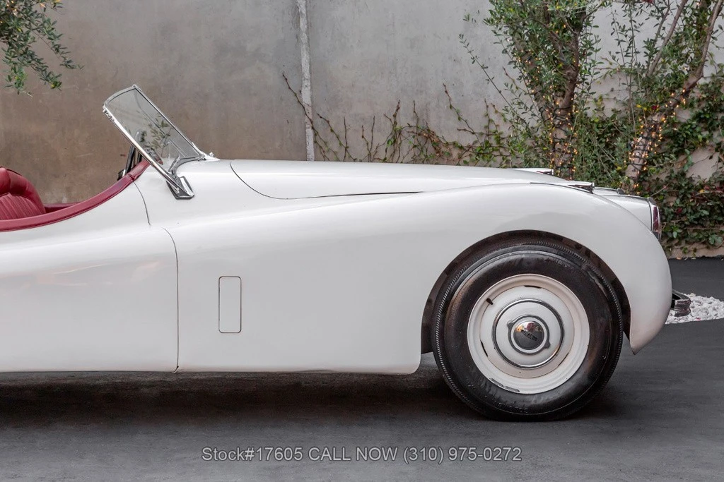 1952 Jaguar XK - Image 16 of 24