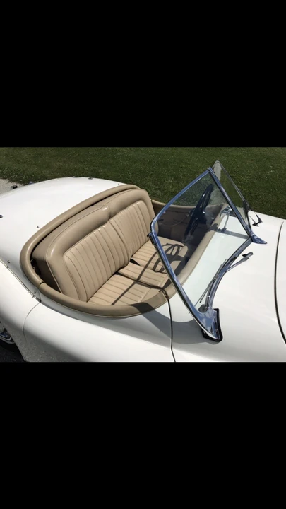 1952 Jaguar XK120 - Image 19 of 24