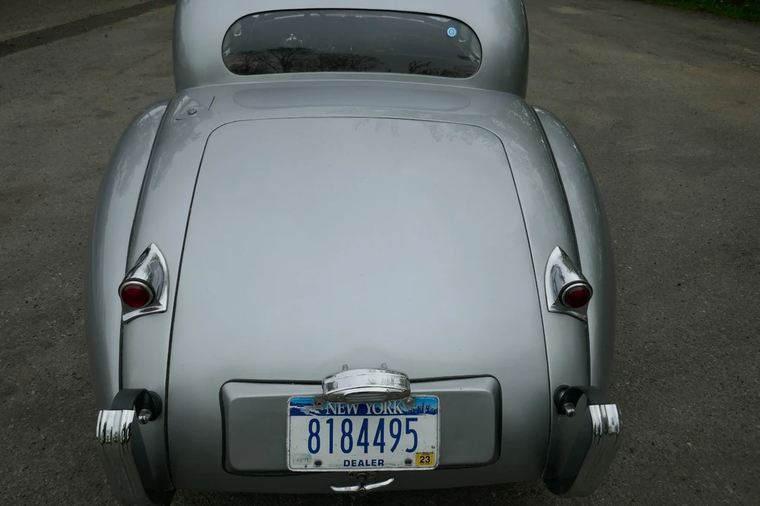 1952 Jaguar XK120 - Image 13 of 31