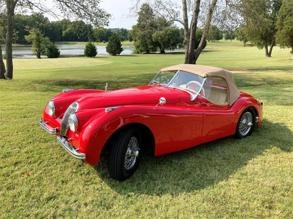1952 Jaguar XK120 - Image 10 of 12