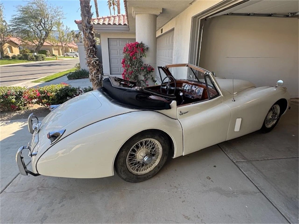 1952 Jaguar XK120 - Image 6 of 9