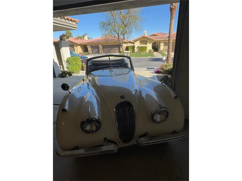1952 Jaguar XK120 - Image 8 of 9
