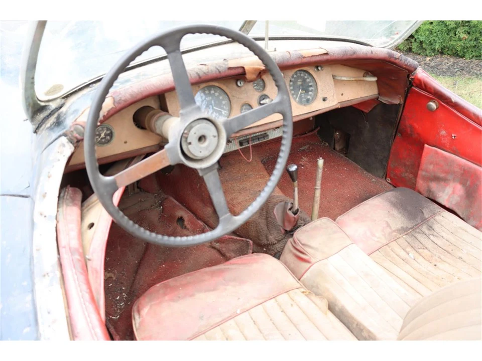 1952 Jaguar XK120 - Image 7 of 8