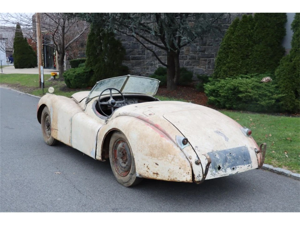 1952 Jaguar XK120 - Image 6 of 8